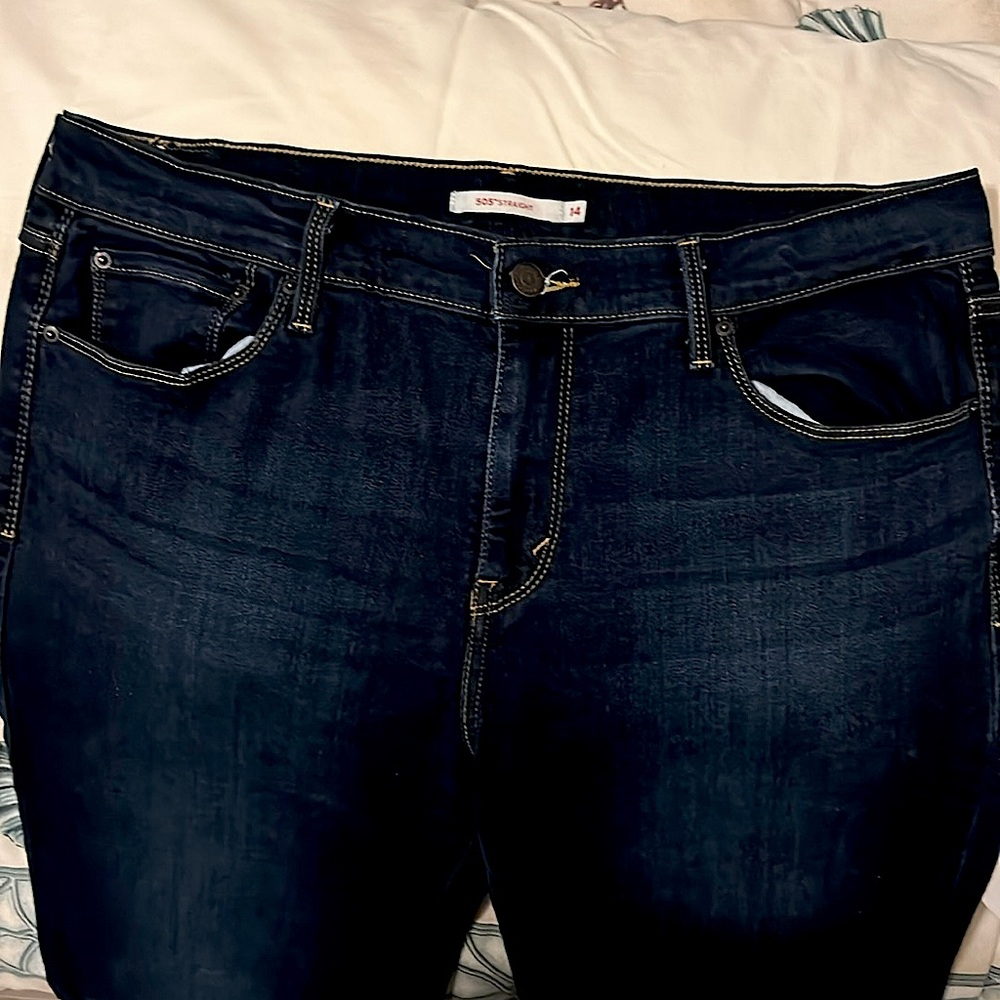 Levi’s dark blue stretch size 14 long length jeans